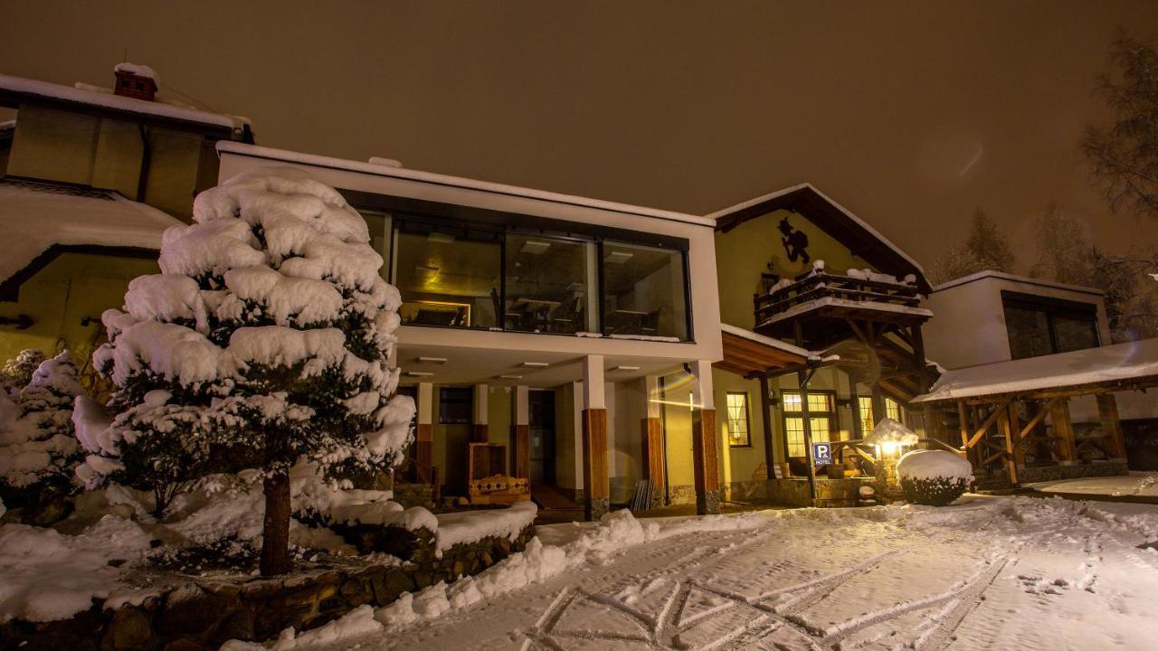 Hotel Restauracja Jas Wedrowniczek Rymanów Exterior foto